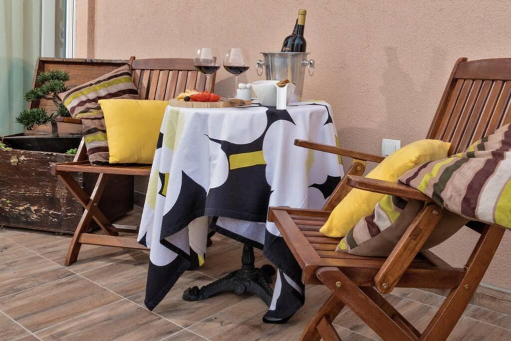 Ensidia Luxury Suite Сплит Экстерьер фото